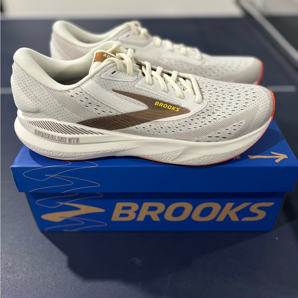 Brooks Mens Adrenaline GTS 24